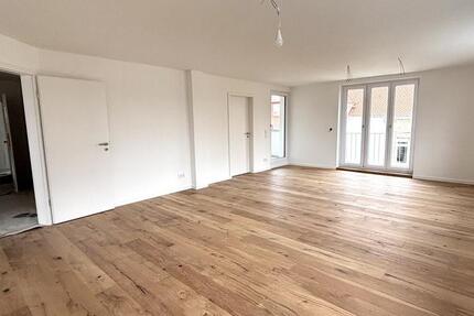 Moderne 3-Zimmer-Wohnung mit EBK, Loggia & großem Wohn-Essbereich 3 zimmer