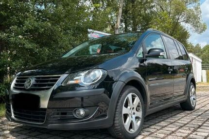 VW Touran 193.000 km 1.300 &euro; Engelsbrand 75331