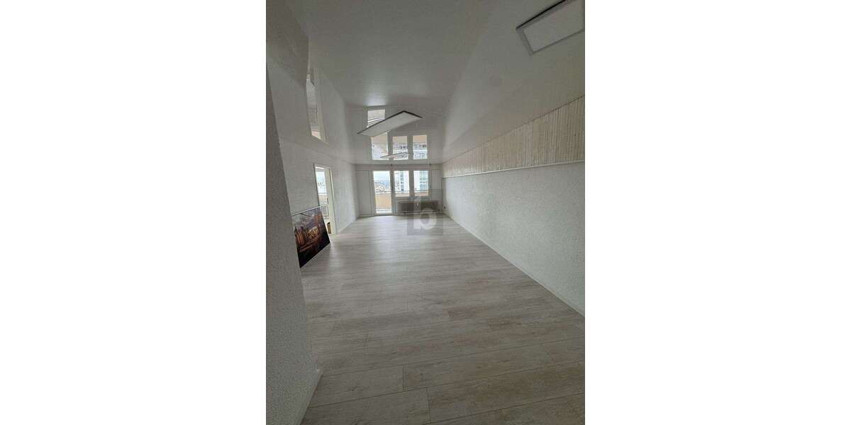 Etagenwohnung Leonberg - 5 Zimmer, 750&euro; | Angebot:25549137