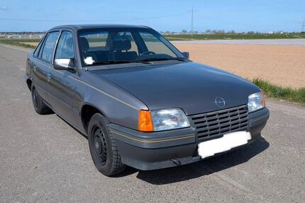Opel Kadett 101.900 km 3.500 &euro; Karlsruhe 76149