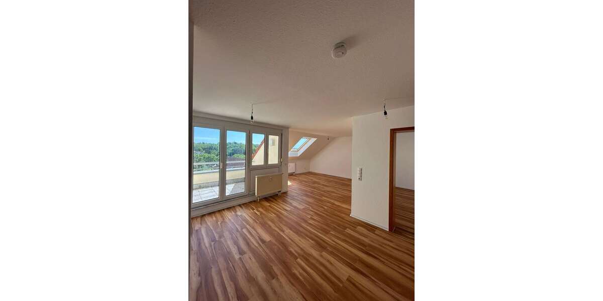 Etagenwohnung Bretten - 3 Zimmer, 80 m&sup2;, 970&euro; | Angebot:26759777