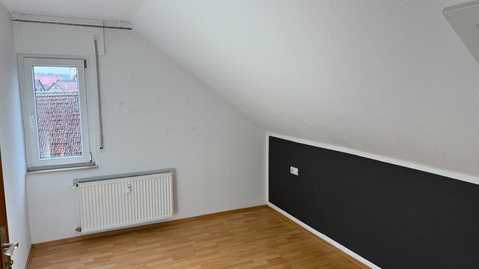 Dachgeschoßwohnung Mühlacker - 2 Zimmer, 55 m&sup2;, 620&euro; | Angebot:26237164