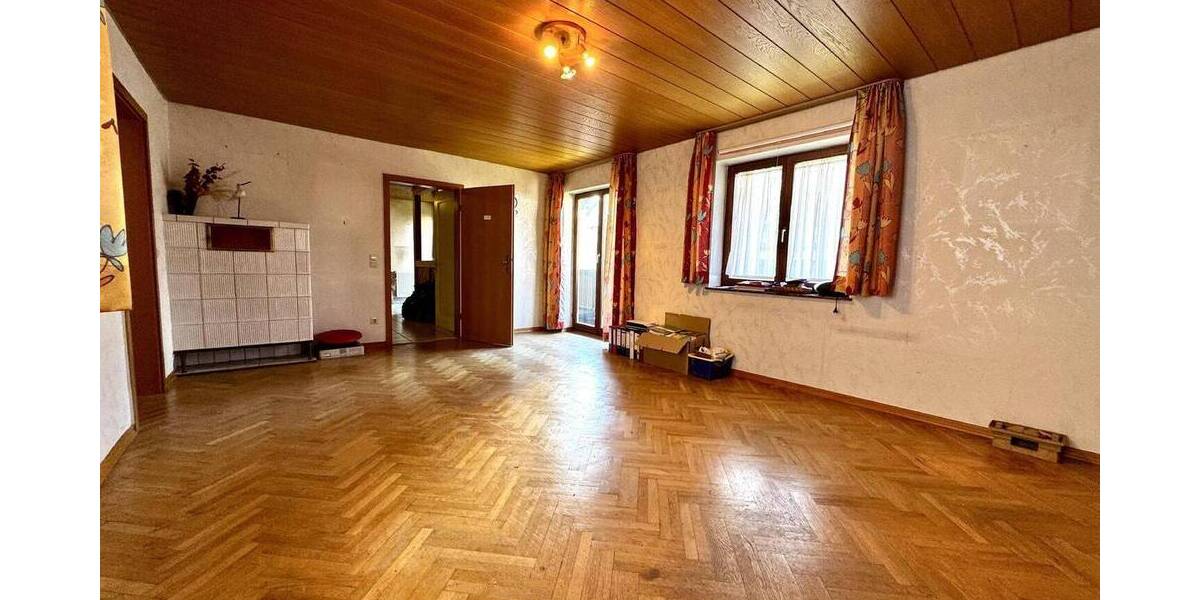 Mehrfamilienhaus, Wohnhaus Neubulach - 8 Zimmer, 208 m&sup2;, 450.000&euro; | Angebot:26293200