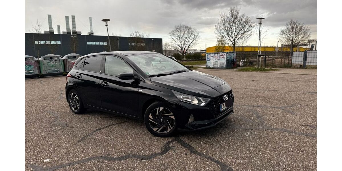 Hyundai i20 47.000 km 14.600 &euro; Karlsruhe 76131