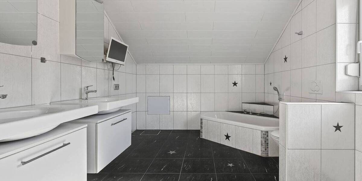 Einfamilienhaus Karlsdorf-Neuthard Neuthard - 6 Zimmer, 171 m&sup2;, 680.000&euro; | Angebot:23547257