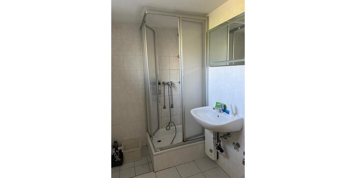 Etagenwohnung Gerlingen - 2 Zimmer, 65 m&sup2;, 600&euro; | Angebot:26386659