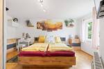 2-Etagen-Wohnung mit 2 TG-Stellplätze, EBK, 2 BadeZimmer, Balkon und Terrasse