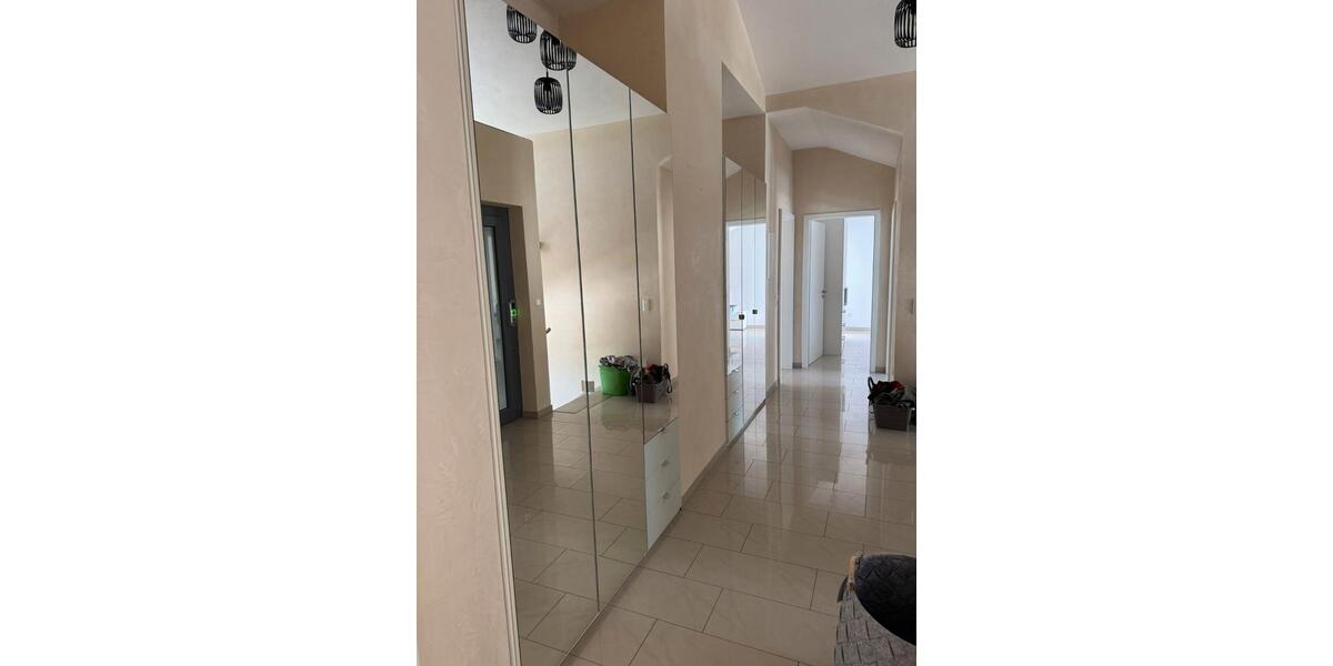 Einfamilienhaus Pforzheim - 4.5 Zimmer, 161 m&sup2;, 1.950&euro; | Angebot:26444728