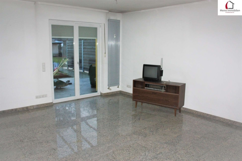 °°° GERÄUMIGE DOPPELHAUSHÄLFTE MIT EINBAUKÜCHE; TERRASSE UND KLEINEM GARTEN IN STUTENSEE °°° 6 zimmer