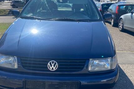 VW Polo 74.000 km 1.990 &euro; Ettlingen 76275