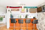 2-Etagen-Wohnung mit 2 TG-Stellplätze, EBK, 2 BadeZimmer, Balkon und Terrasse