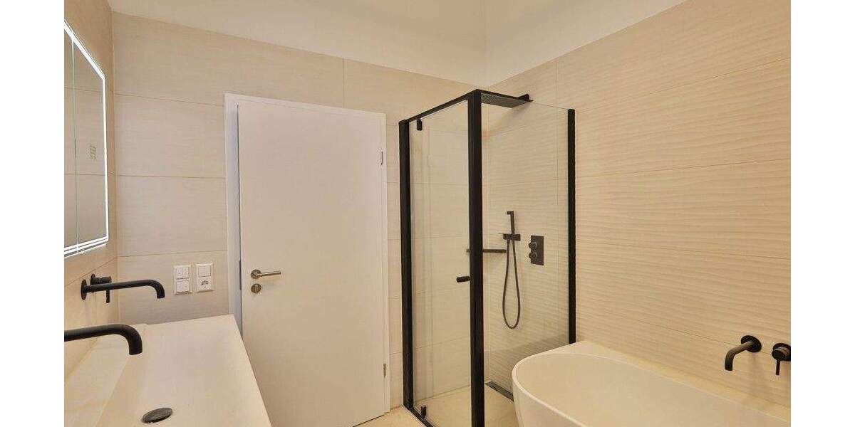 Doppelhaushälfte Leonberg - 5 Zimmer, 175 m&sup2;, 2.740&euro; | Angebot:25358261