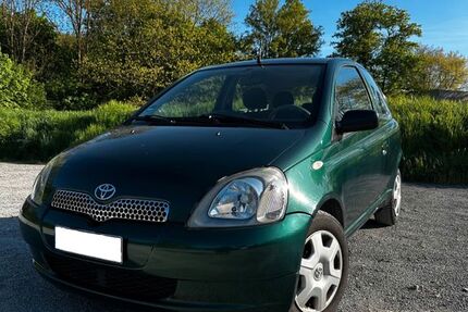 Toyota Yaris 211.000 km 1.650 &euro; Pforzheim-Eutingen 75181
