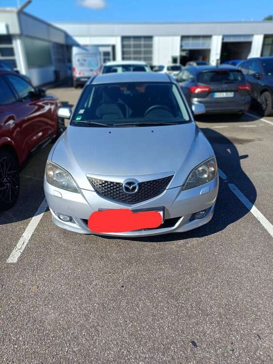 Mazda 3 182.000 km 300 € Pforzheim 75175