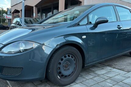 Seat Leon 184.043 km 2.499 € Bad Wildbad 75323