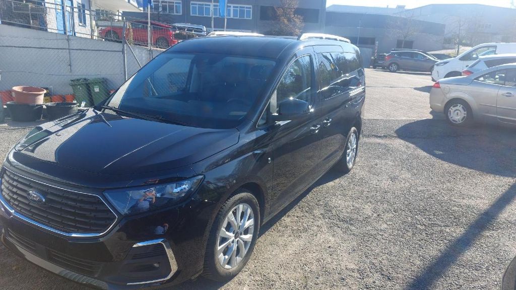 Ford Grand Tourneo 12.200 km 31.500 &euro; Hemmingen 71282