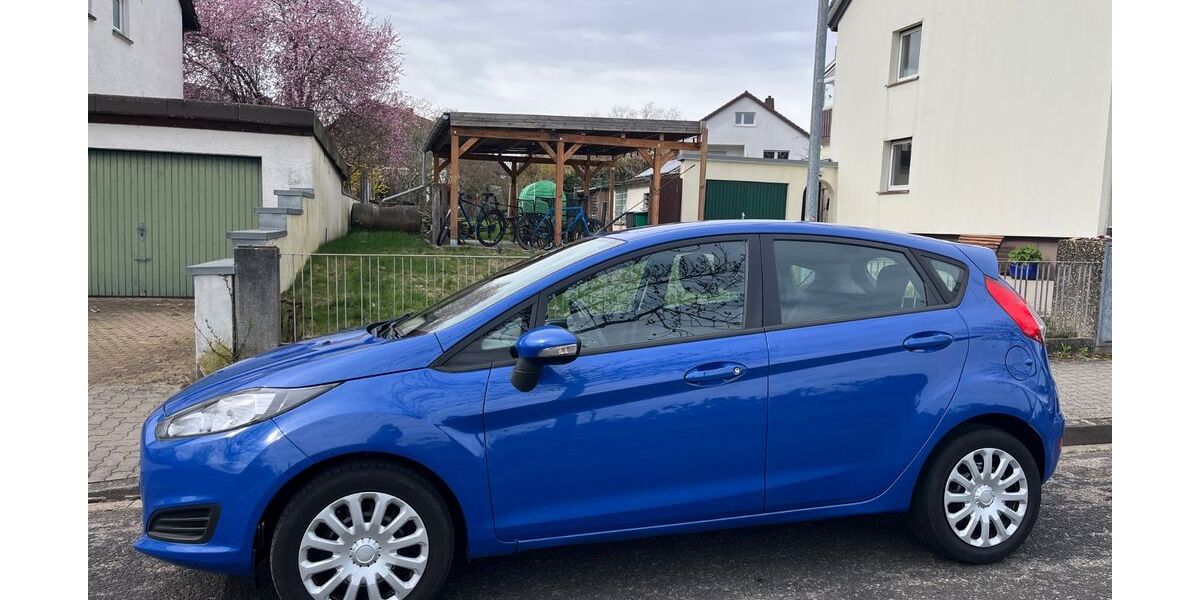 Ford Fiesta 126.900 km 4.900 &euro; Karlsruhe 76185