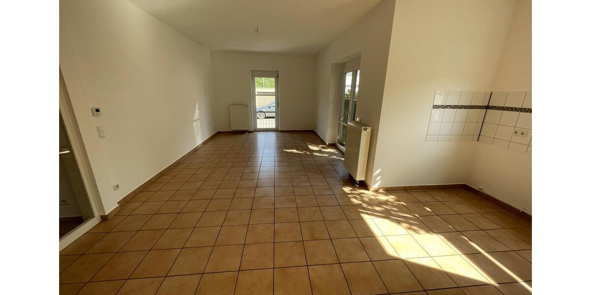 Erdgeschoßwohnung Karlsruhe Daxlanden - 2 Zimmer, 79 m&sup2;, 1.200&euro; | Angebot:25383221