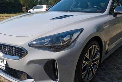 Kia Stinger 54.360 km 32.170 &euro; Karlsruhe 76149