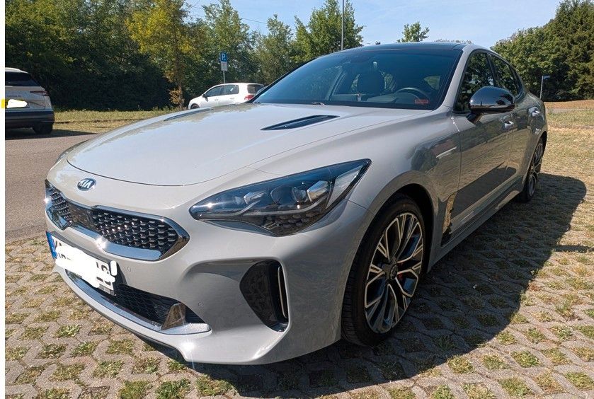 Kia Stinger 54.360 km 32.170 &euro; Karlsruhe 76149