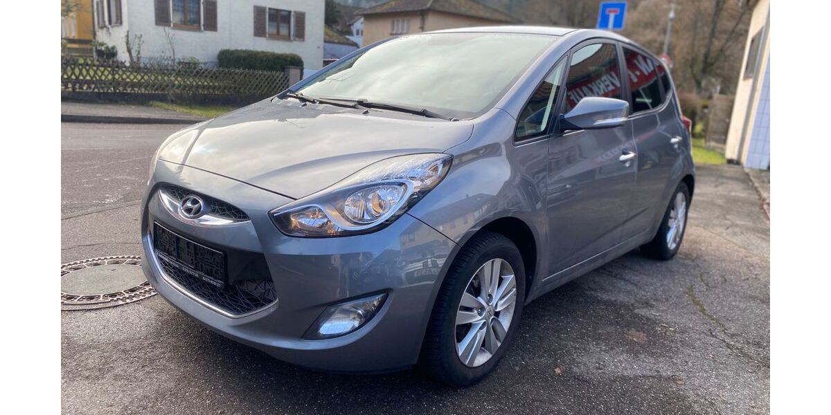 Hyundai ix20 108.000 km 8.499 &euro; Calw 75365