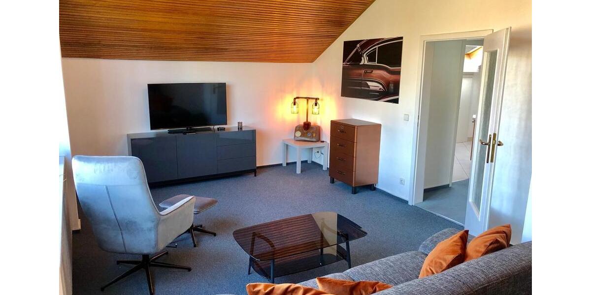 Dachgeschoßwohnung Sindelfingen - 3 Zimmer, 62 m&sup2;, 1.150&euro; | Angebot:26449297