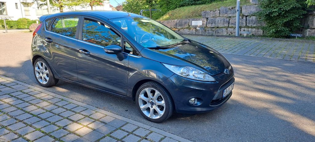 Ford Fiesta 199.000 km 3.990 &euro; Gerlingen 70839