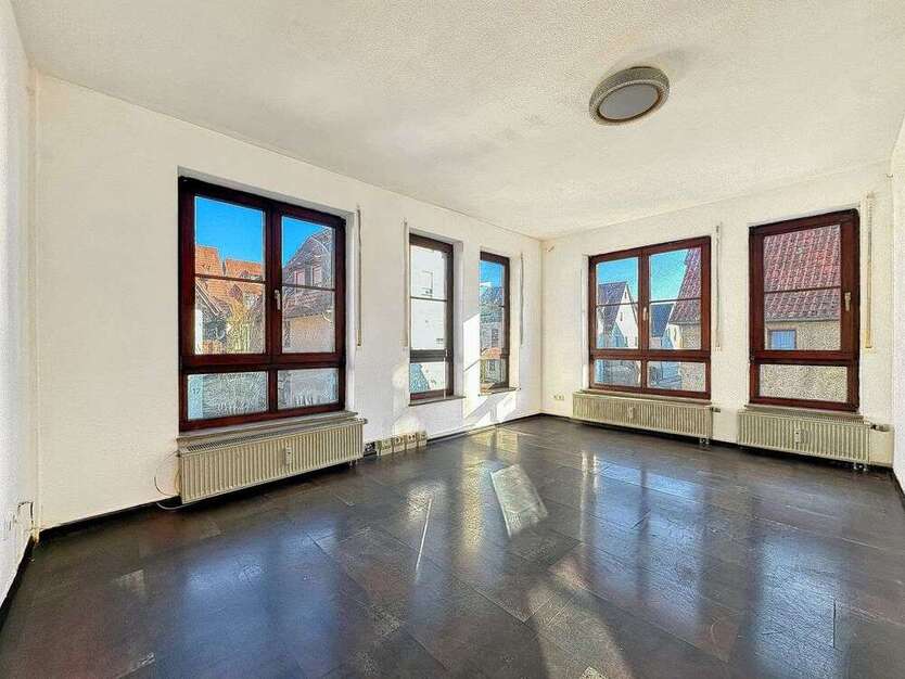 Wohnung zum Kaufen in Leonberg 280.000 € 79.17 m²