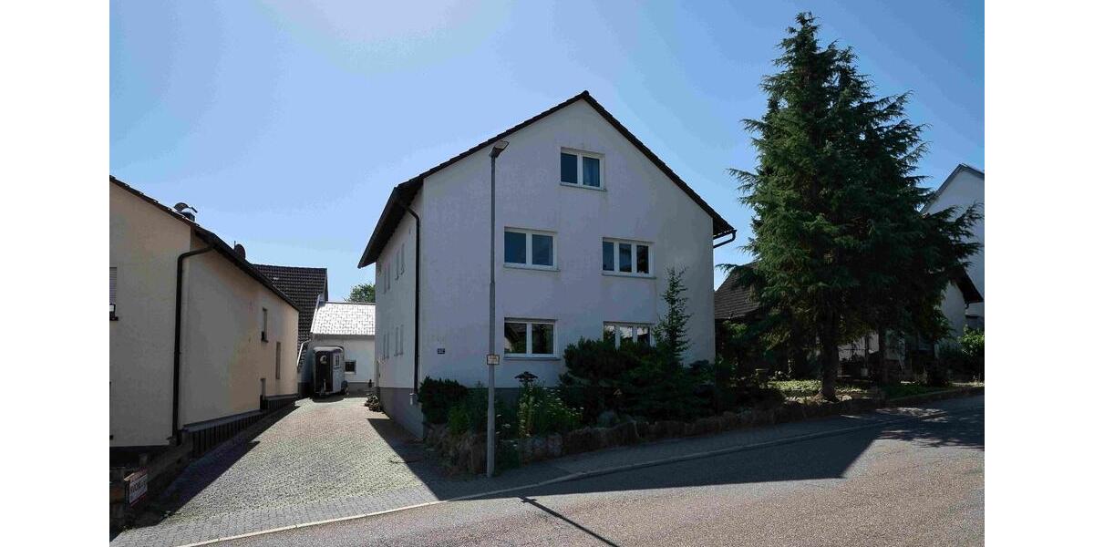 Mehrfamilienhaus, Wohnhaus Karlsbad - 6 Zimmer, 220 m&sup2;, 999.000&euro; | Angebot:27000080