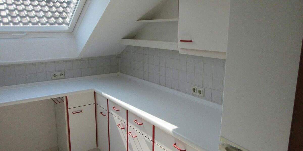 Etagenwohnung Pforzheim Südweststadt - 2 Zimmer, 70 m&sup2;, 755&euro; | Angebot:25745257