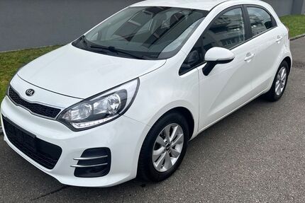 Kia Rio 86.000 km 7.800 € Sindelfingen 71069