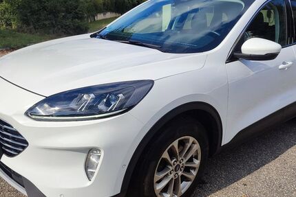 Ford Kuga 169.500 km 14.900 € Malmsheim 71272