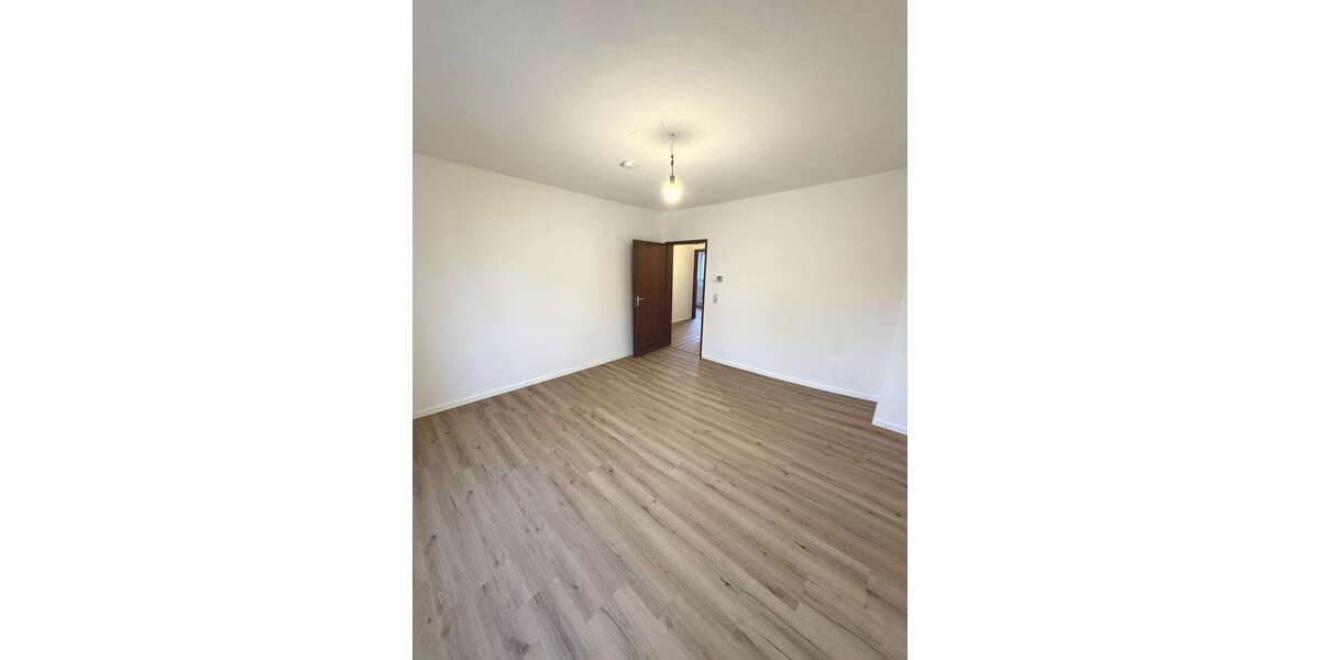 Etagenwohnung Pforzheim Weststadt - 2 Zimmer, 49 m&sup2;, 495&euro; | Angebot:25105405