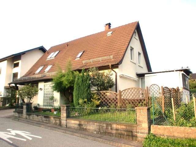 Einfamilienhaus Waldbronn - 6 Zimmer, 151 m&sup2;, 275.000&euro; | Angebot:26655562