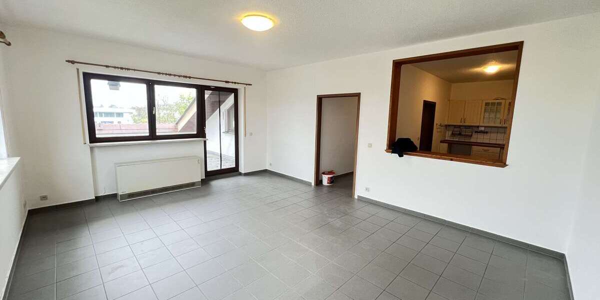 Etagenwohnung Karlsbad-Ittersbach Ittersbach - 3.5 Zimmer, 110 m&sup2;, 950&euro; | Angebot:27647111
