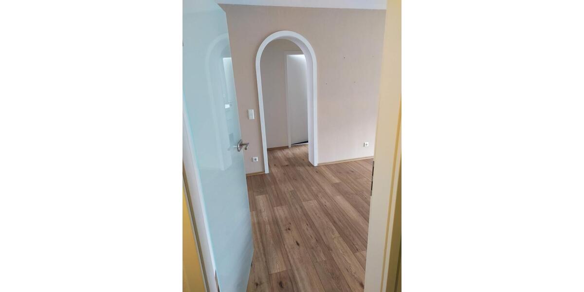 Dachgeschoßwohnung Pforzheim Nordstadt - 3 Zimmer, 73 m&sup2;, 775&euro; | Angebot:25083222