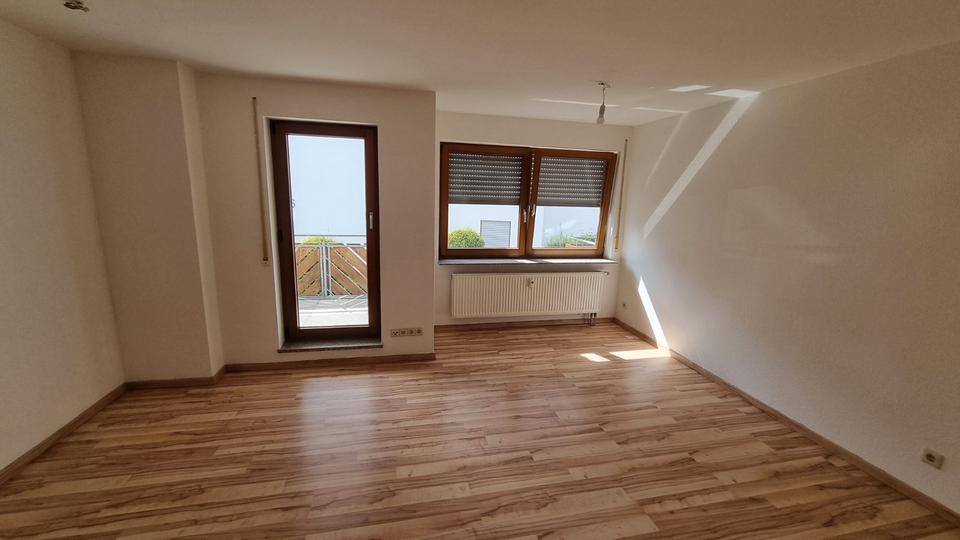 Mehrfamilienhaus, Wohnhaus Markgröningen - 2.5 Zimmer, 69 m&sup2;, 265.000&euro; | Angebot:27121885