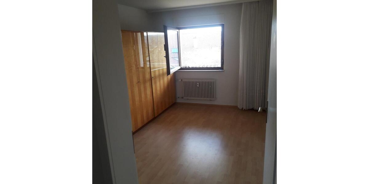 Etagenwohnung Pforzheim Nordstadt - 2 Zimmer, 62 m&sup2;, 790&euro; | Angebot:26268854