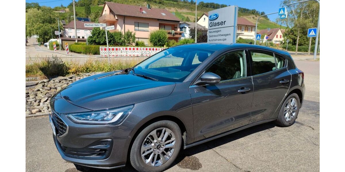 Ford Focus 26.000 km 20.990 &euro; Illingen - Schützingen 75428