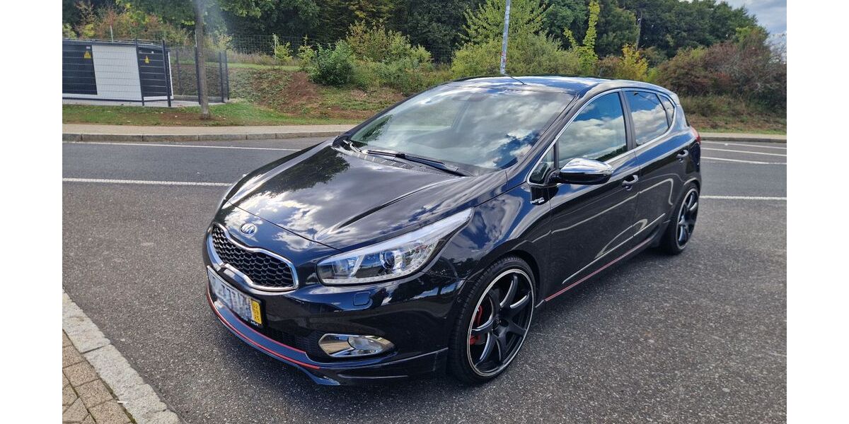 Kia ceed / Ceed 65.000 km 12.900 &euro; Ettlingen 76275