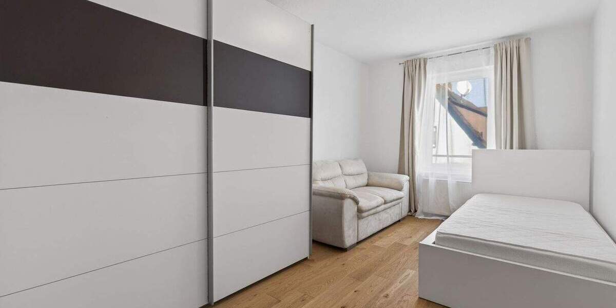 Etagenwohnung Stutensee / Spöck Spöck - 4 Zimmer, 96 m&sup2;, 384.000&euro; | Angebot:25681062