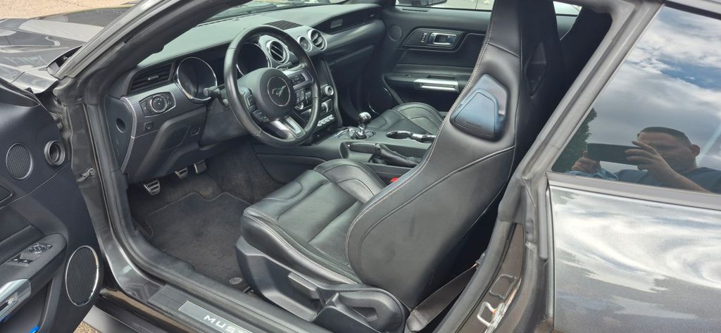 Ford Mustang 66.200 km 34.300 &euro; Weissach 71287