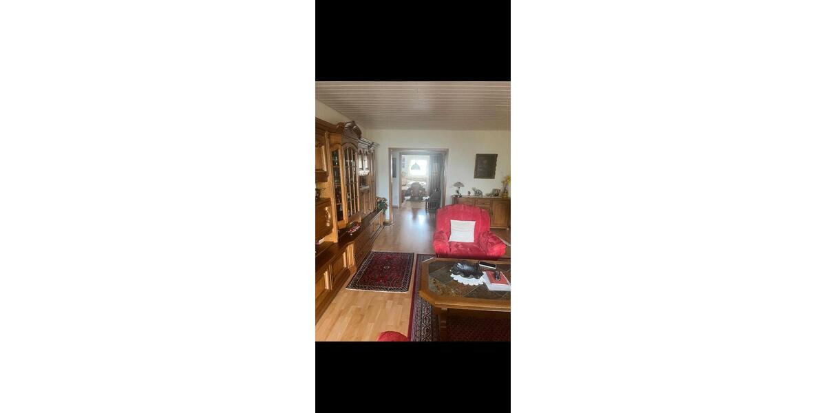 90 m2 • 3 Zimmer • Balkon • Stellplatz • Schwimmbad 3 zimmer