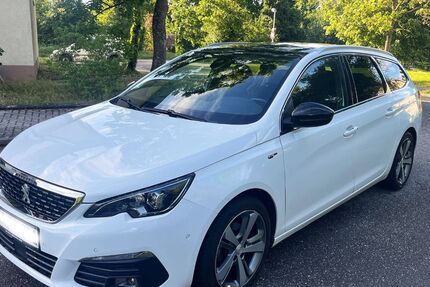 Peugeot 308 79.000 km 14.300 &euro; Karlsruhe 76189
