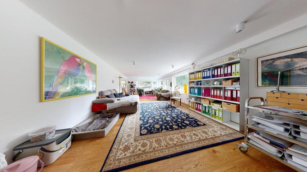 Exklusives, großes Einfamilienhaus in guter und ruhiger Ortsrand-Lage 9 zimmer