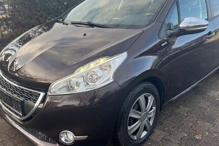 Peugeot 208 138.825 km 5.800 € Sindelfingen 71065