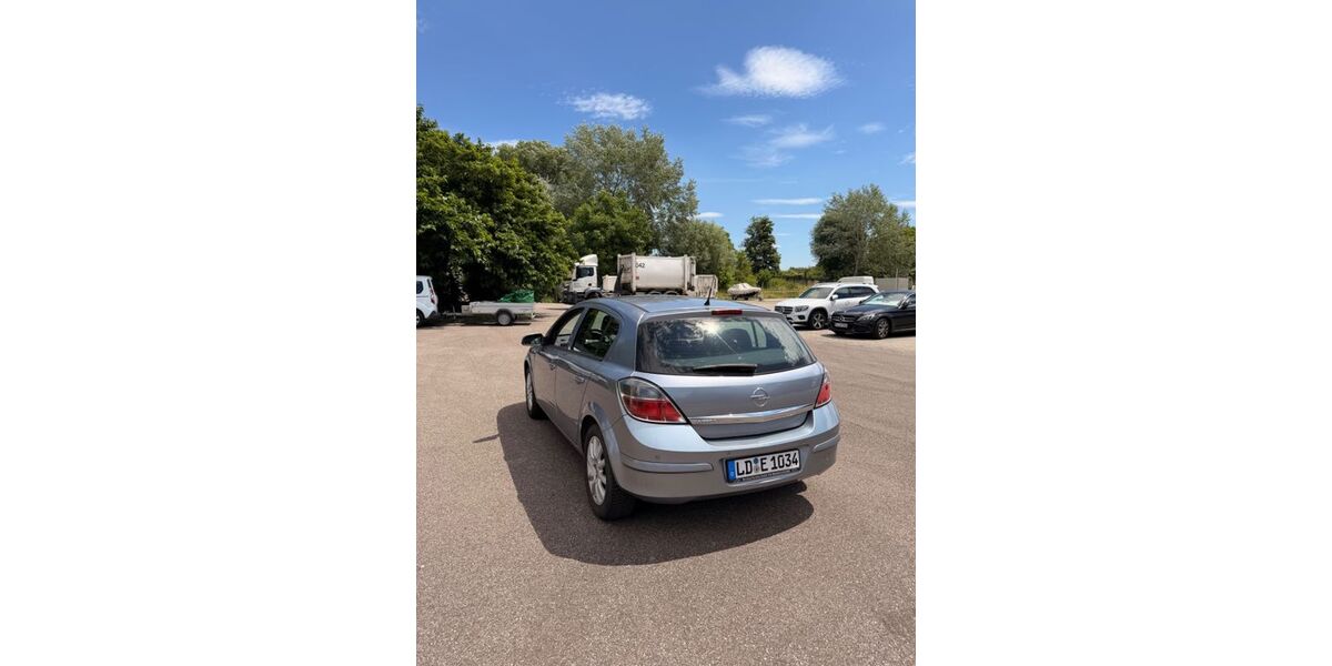 Opel Astra 112.000 km 2.690 &euro; Stutensee 76297