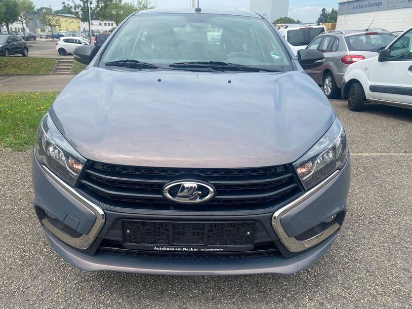 Lada Vesta 127.000 km 5.390 € Ettlingen 76275