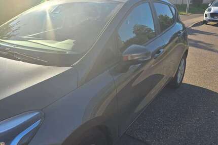 Ford Fiesta 99.750 km 7.900 € Stuttgart 70173