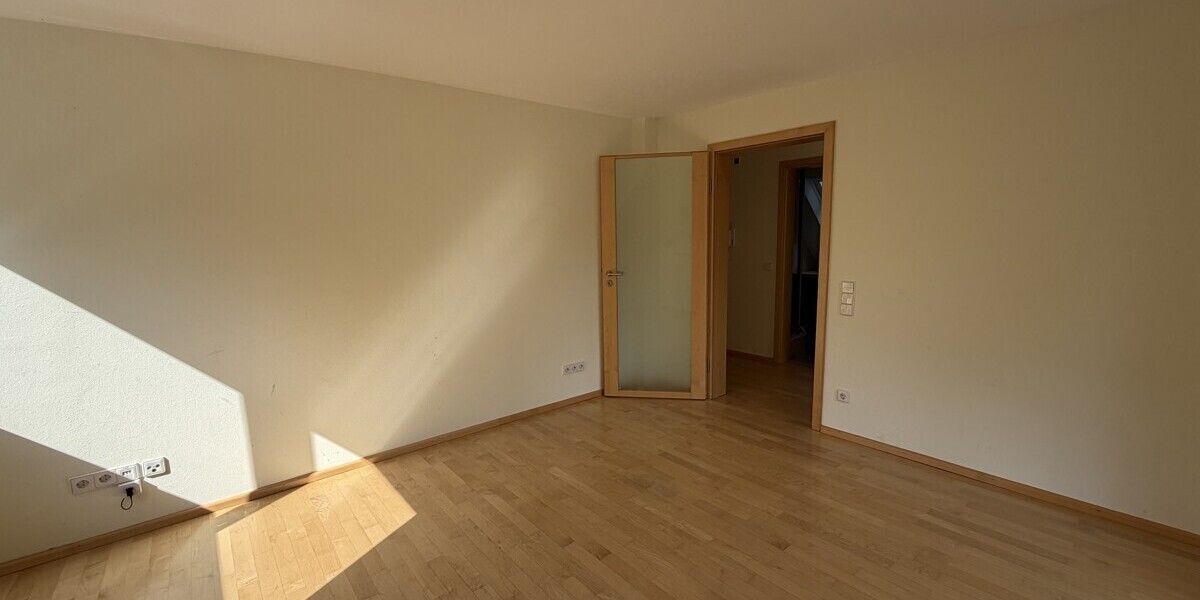 2-Zimmer Dachwohnung mit Balkon - Dachgeschoßwohnung Bad Wildbad Wildbad | Angebot:27023541